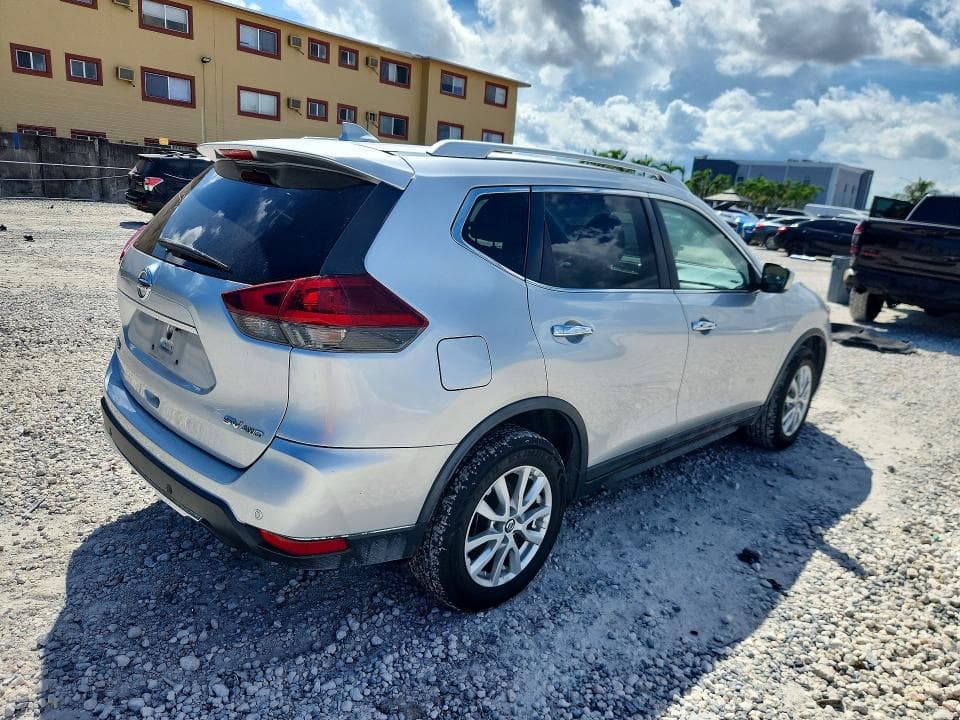 2019 NISSAN ROGUE SV 3