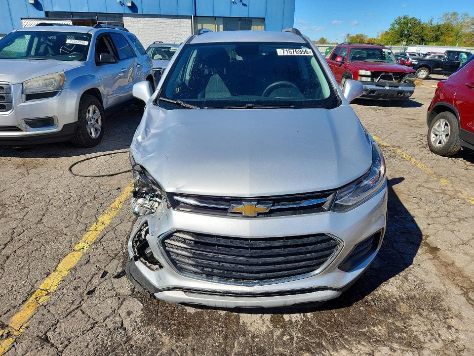 2019 CHEVROLET TRAX 1LT 5
