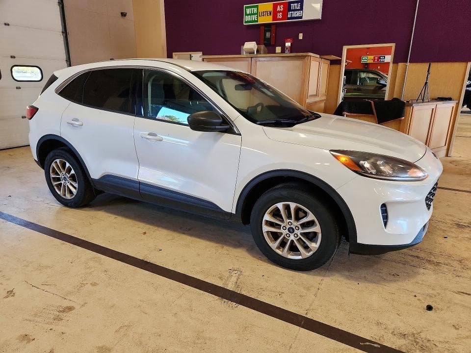 2022 FORD ESCAPE SE 4