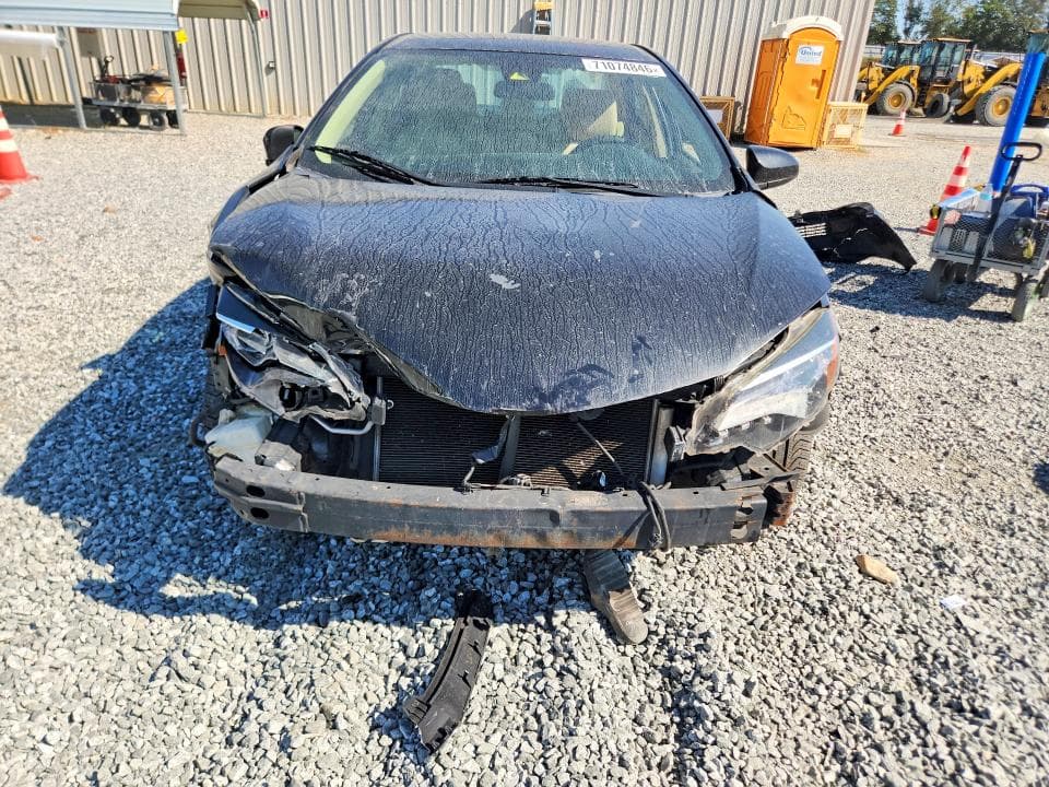 2017 TOYOTA COROLLA LE 5