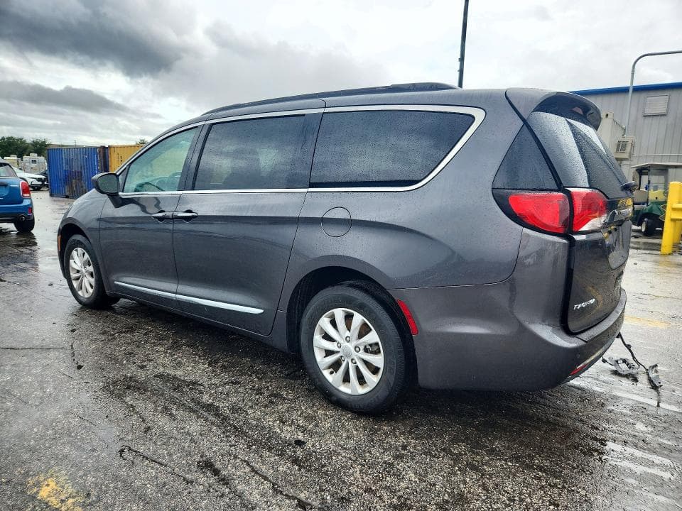 2017 CHRYSLER PACIFICA TOURING L 2