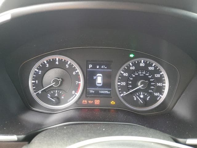 2019 HYUNDAI SANTA FE SE 9