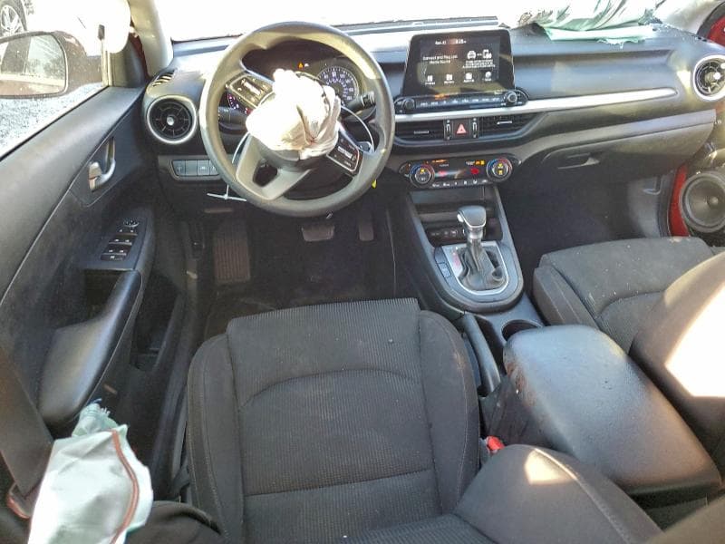 2019 KIA FORTE 8