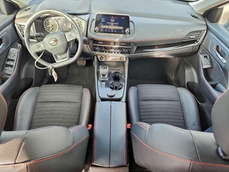 2025 NISSAN ROGUE SV 8