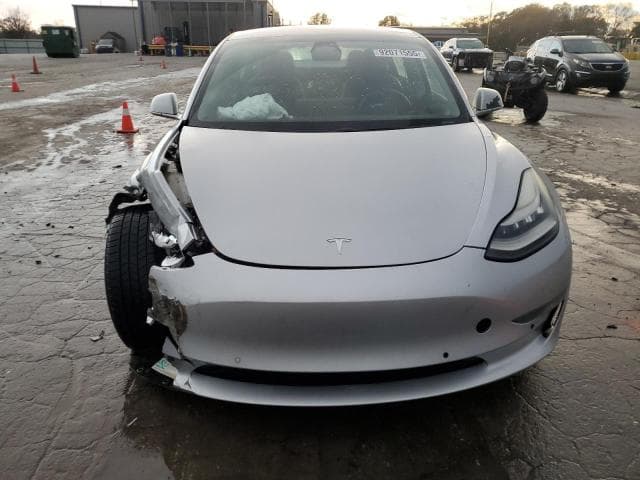 2018 TESLA MODEL 3 5
