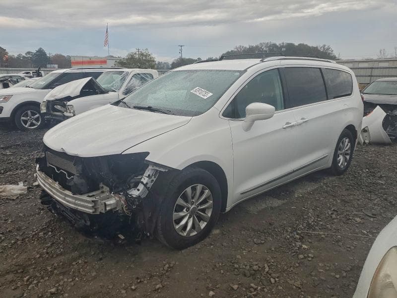 2019 CHRYSLER PACIFICA - 1