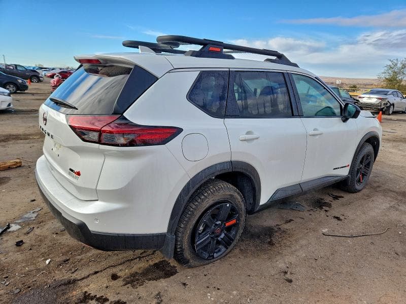 2025 NISSAN ROGUE SV 3