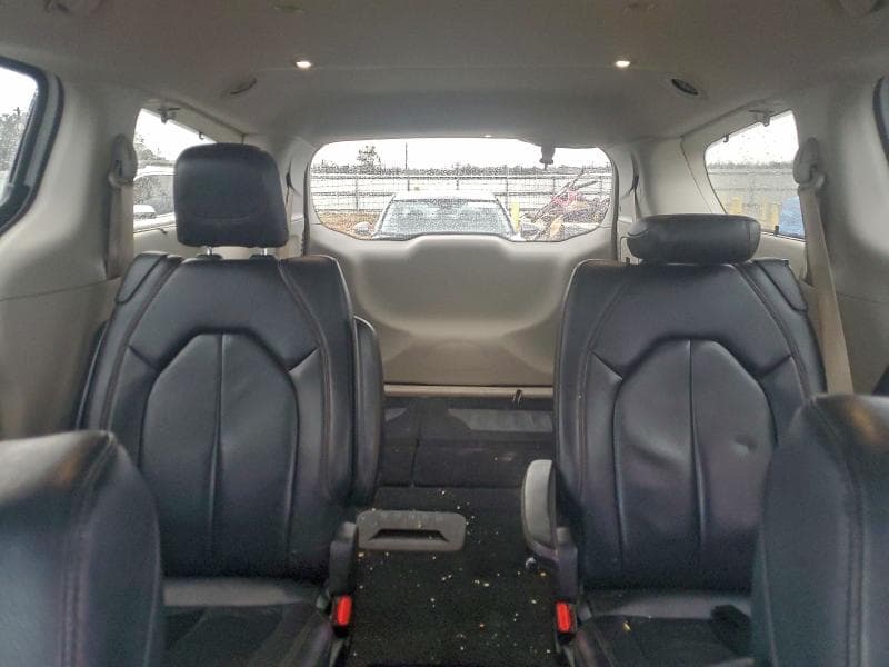 2019 CHRYSLER PACIFICA 10