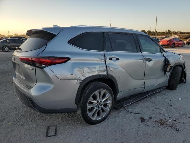 2021 TOYOTA HIGHLANDER HYBRID LIMITED 3
