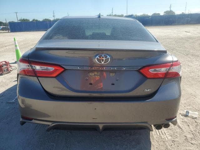 2020 TOYOTA CAMRY SE 6