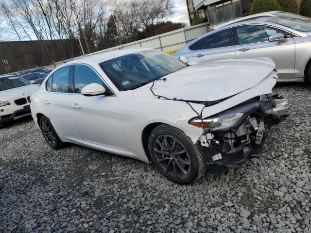 2017 ALFA ROMEO GIULIA Q4 4