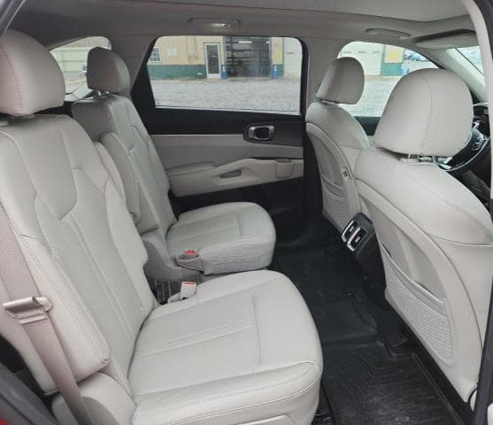 2022 KIA SORENTO EX 11