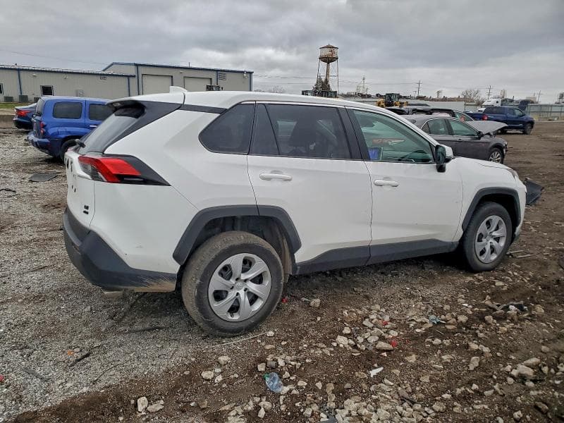 2024 TOYOTA RAV4 LE 3