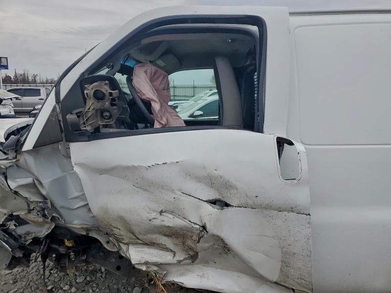 2020 GMC SAVANA G2500 7