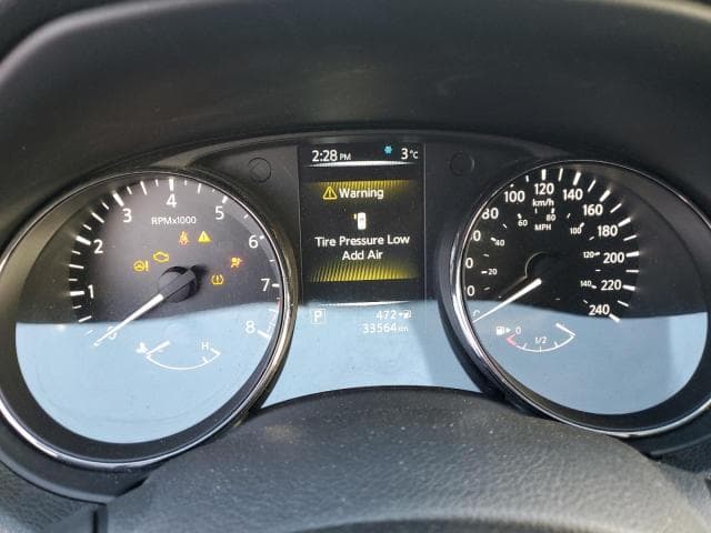 2017 NISSAN ROGUE SV 9
