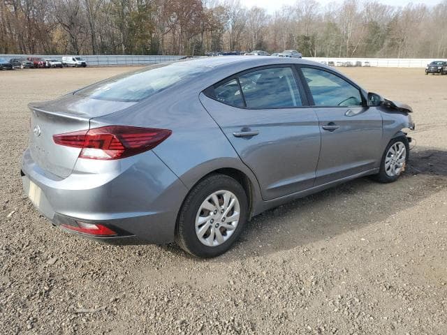 2019 HYUNDAI ELANTRA SE 3