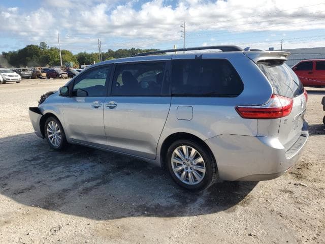 2017 TOYOTA SIENNA XLE 8-PASSENGER 2