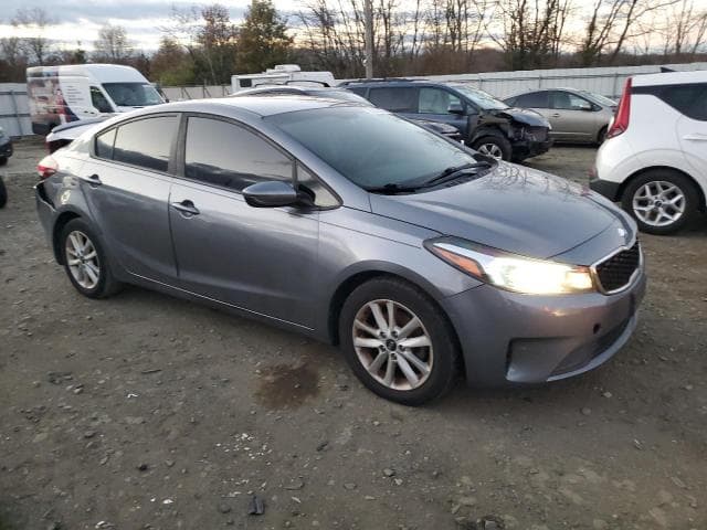 2017 KIA FORTE LX 4