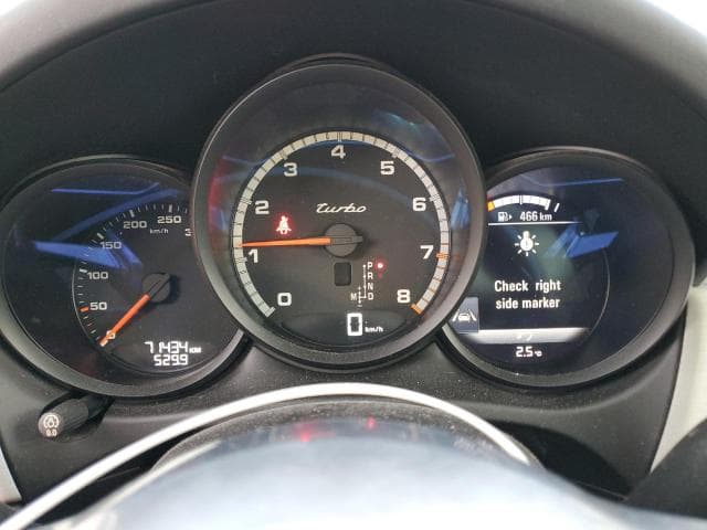 2017 PORSCHE MACAN TURBO 9