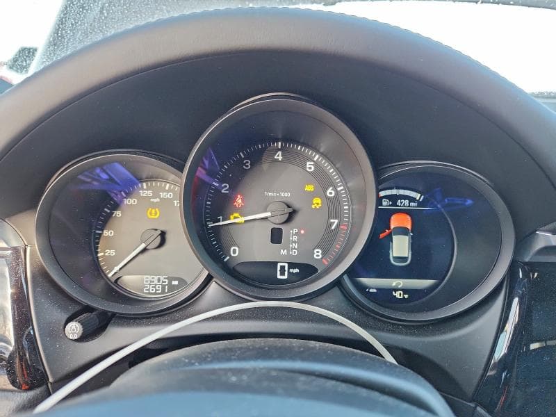 2024 PORSCHE MACAN BASE 9