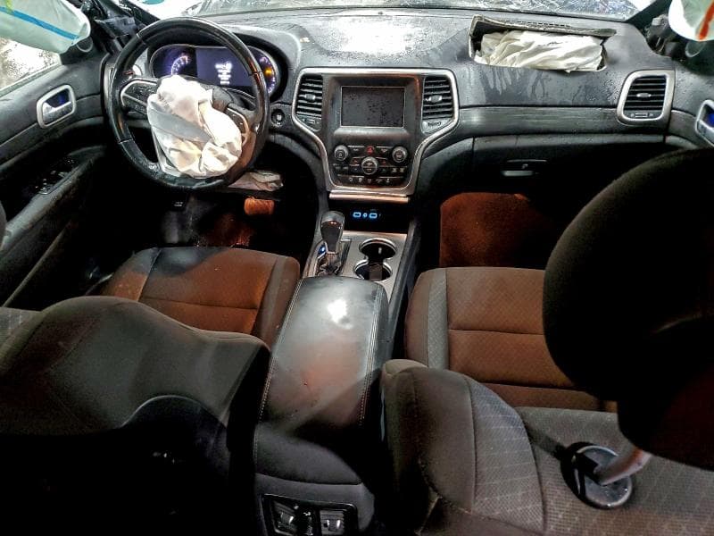 2020 JEEP GRAND CHEROKEE LAREDO 8