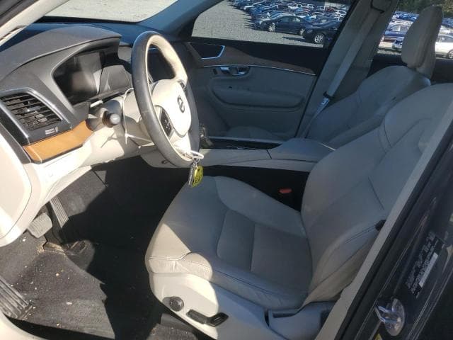 2022 VOLVO XC90 T5 MOMENTUM 7