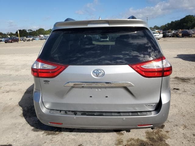 2017 TOYOTA SIENNA XLE 8-PASSENGER 6