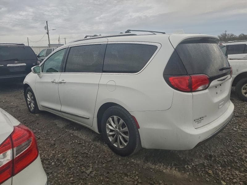 2019 CHRYSLER PACIFICA 2