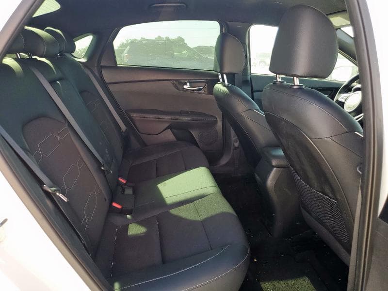 2023 KIA FORTE GT LINE 10