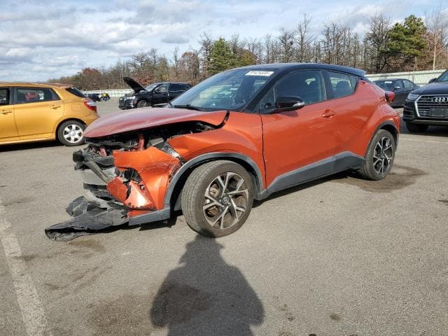 2020 TOYOTA C-HR XLE - 1
