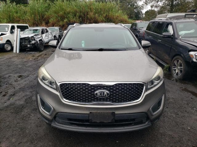 2017 KIA SORENTO LX 5