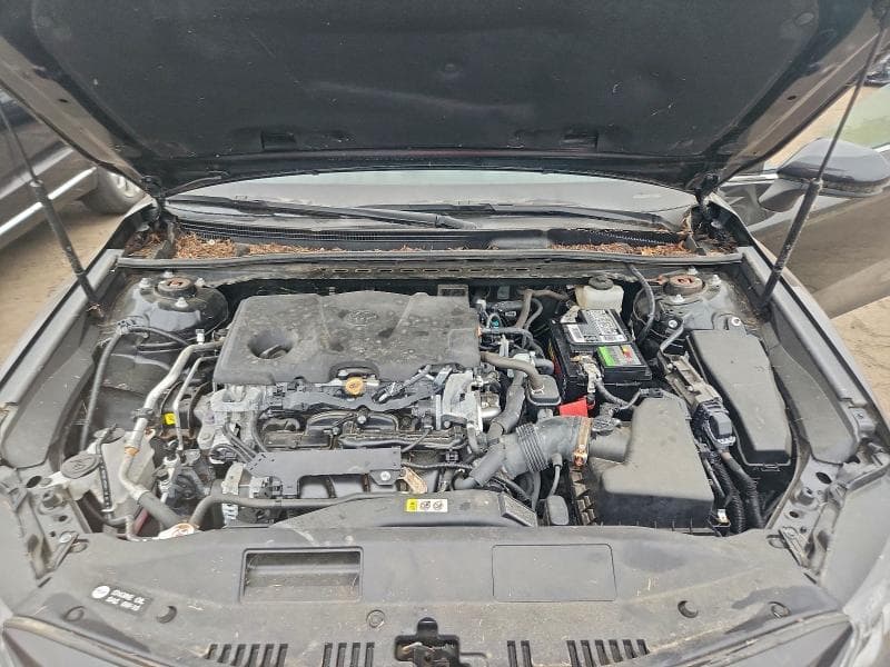 2020 TOYOTA CAMRY LE 11