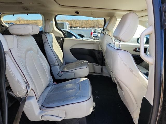 2020 CHRYSLER PACIFICA LIMITED 11