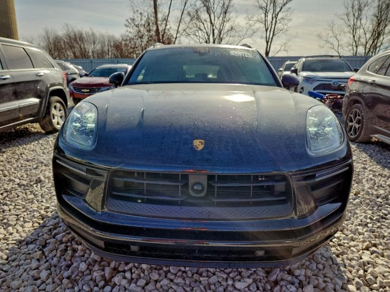 2024 PORSCHE MACAN BASE 5