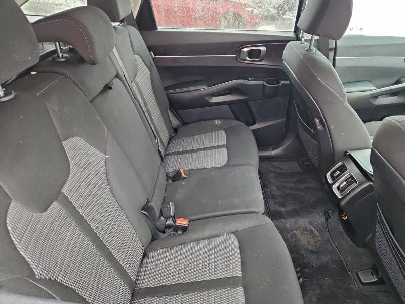2025 KIA SORENTO LX 10