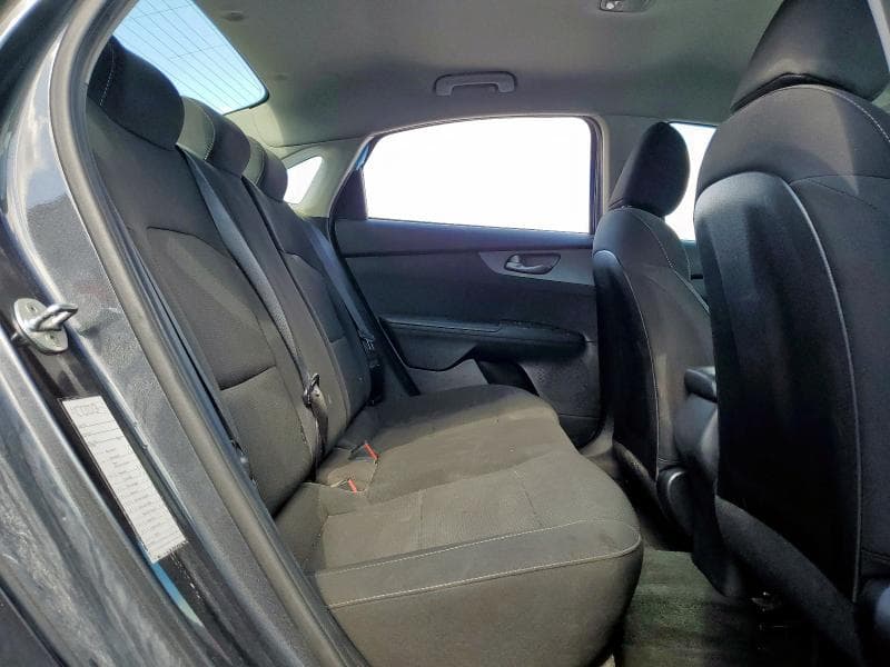 2019 KIA FORTE FE 10