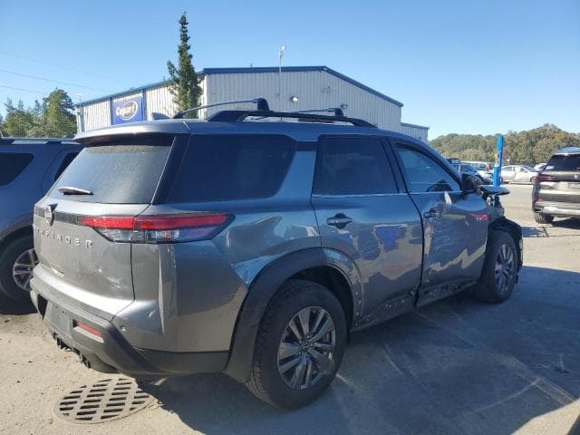 2025 NISSAN PATHFINDER SV 3