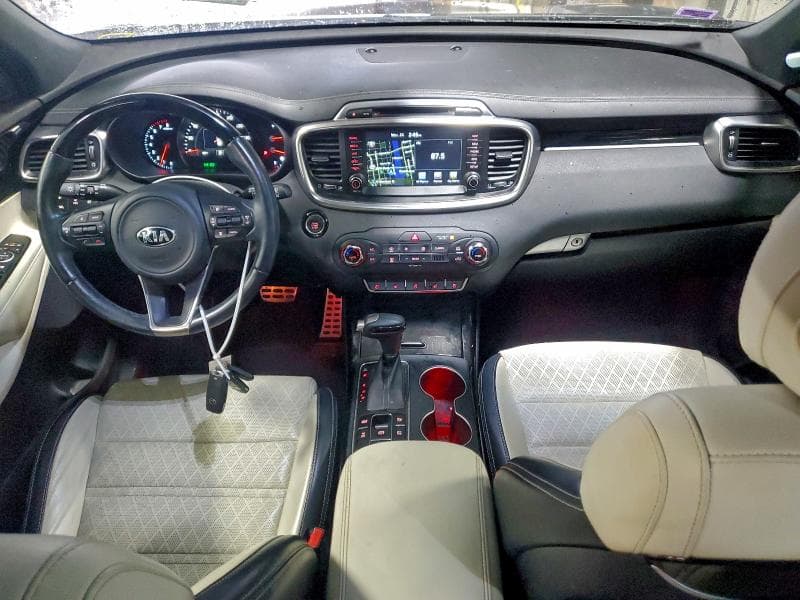 2017 KIA SORENTO SX 8