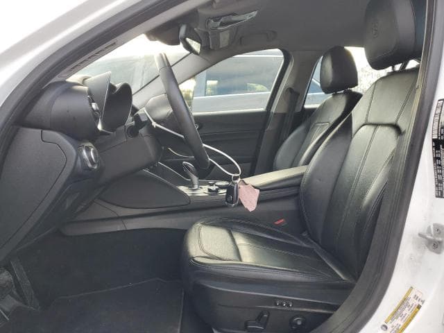 2017 ALFA ROMEO GIULIA Q4 7