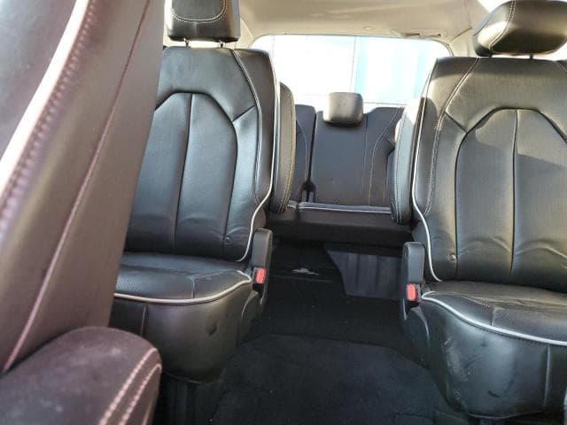 2021 CHRYSLER PACIFICA LIMITED 10