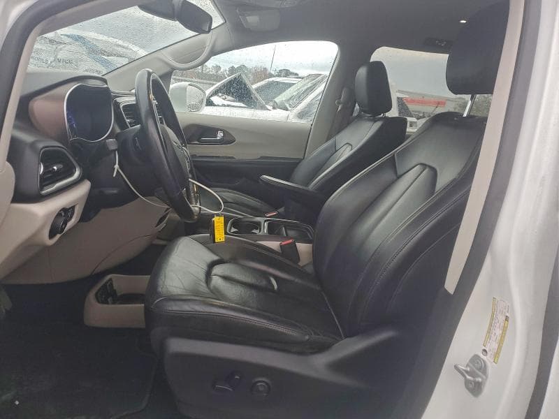 2019 CHRYSLER PACIFICA 7