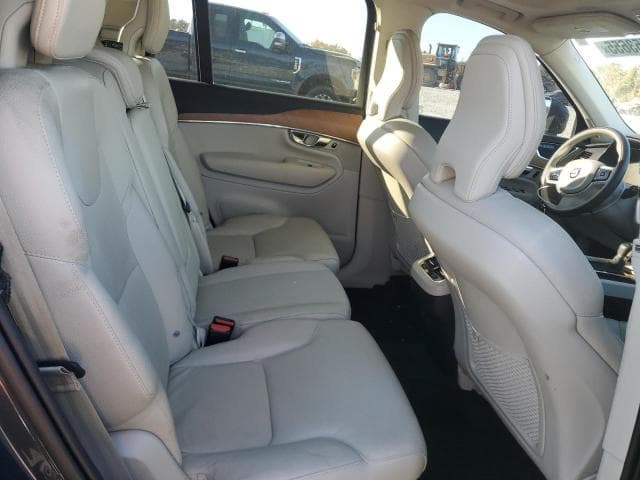 2022 VOLVO XC90 T5 MOMENTUM 11