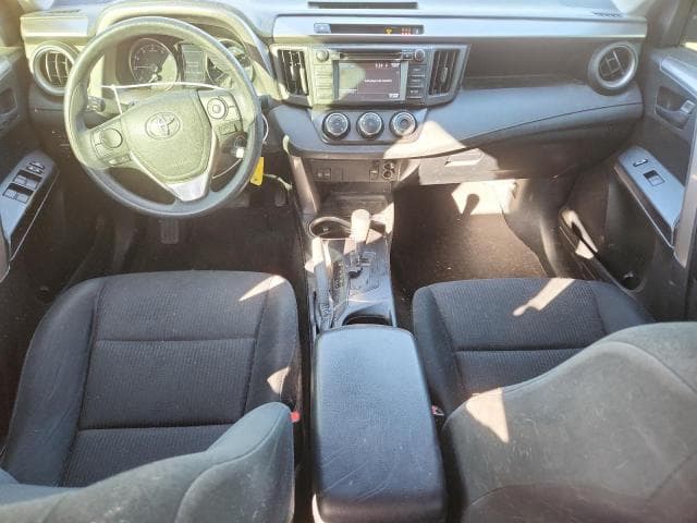 2018 TOYOTA RAV4 LE 8