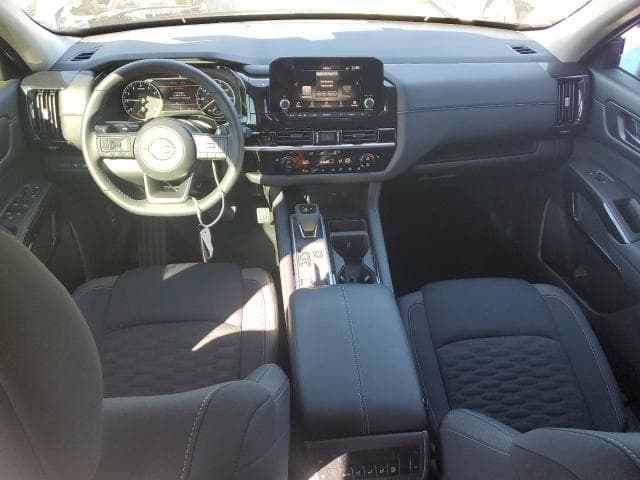 2025 NISSAN PATHFINDER SV 8