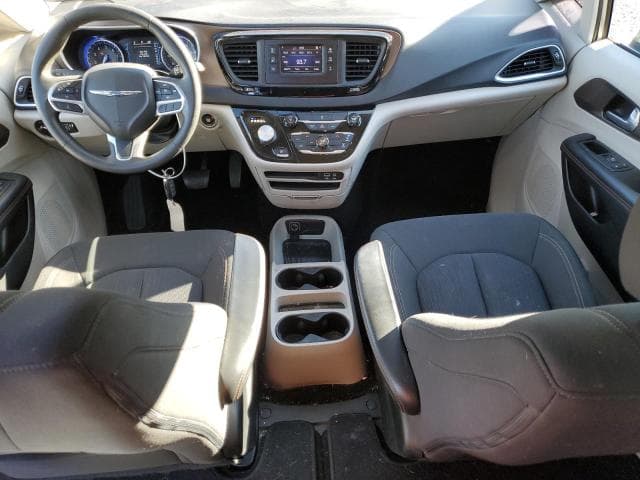 2017 CHRYSLER PACIFICA LX 8