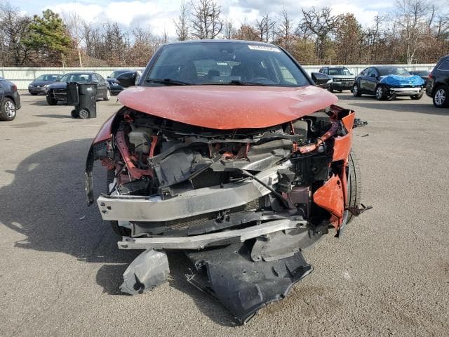 2020 TOYOTA C-HR XLE 5