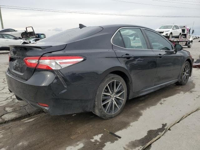 2021 TOYOTA CAMRY SE 3