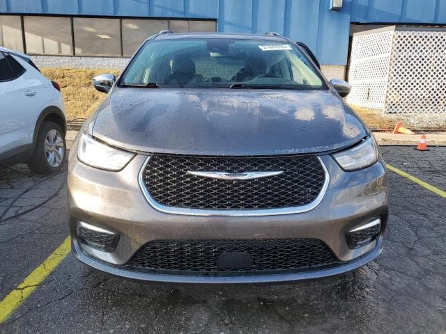 2021 CHRYSLER PACIFICA LIMITED 5
