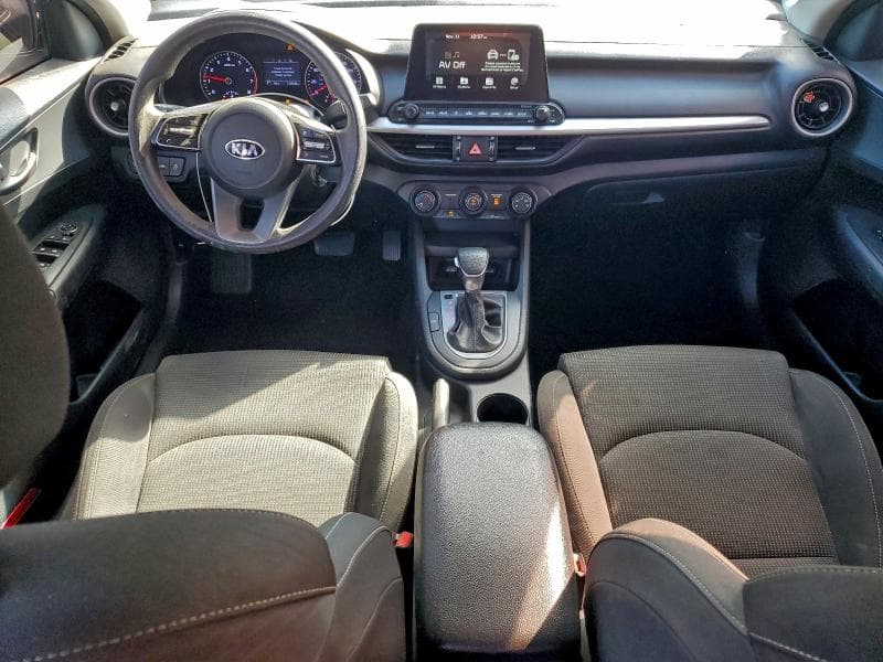 2020 KIA FORTE FE 8