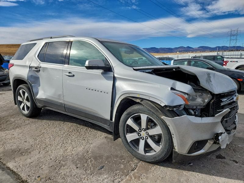 2019 CHEVROLET TRAVERSE LT 4